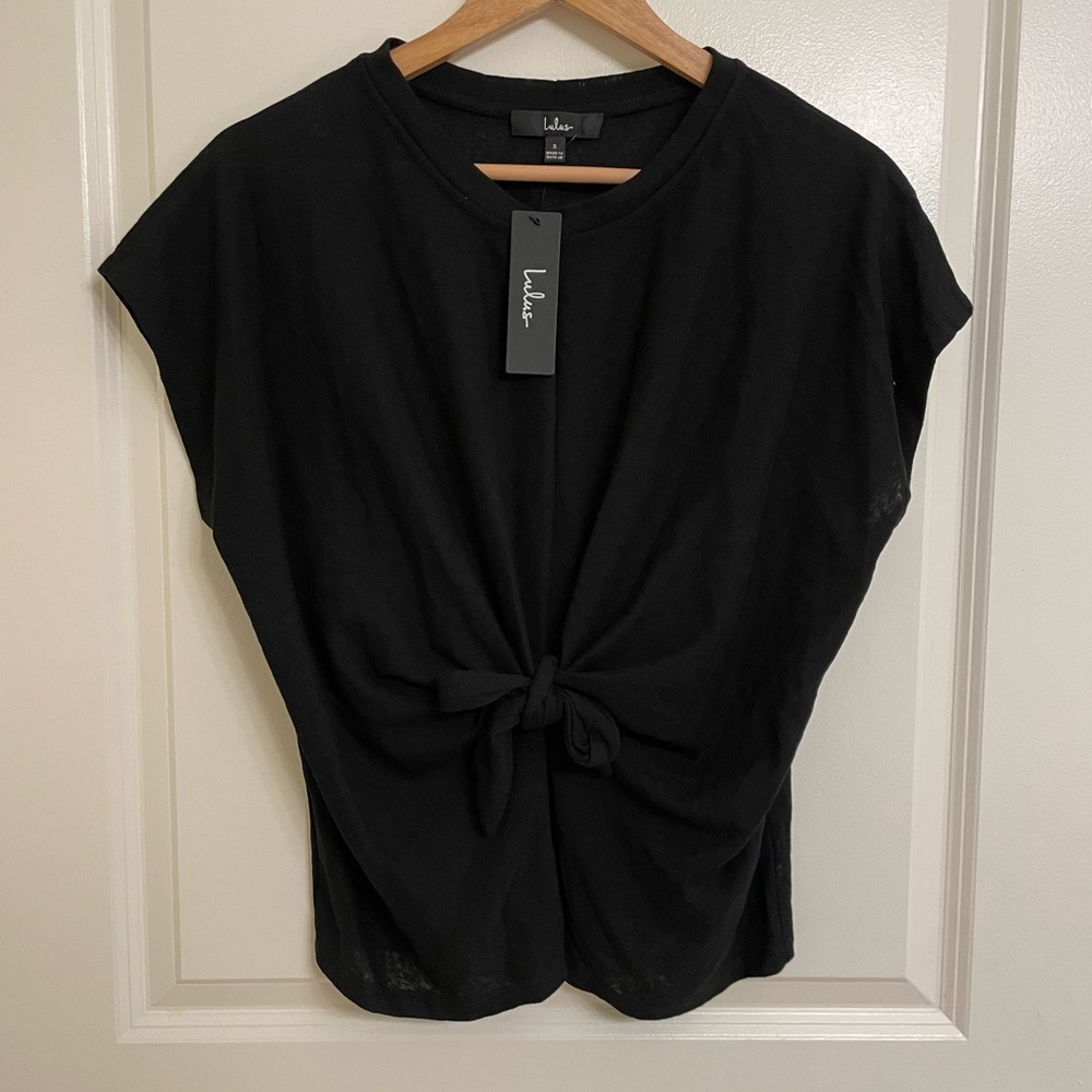 NWT Lulus Knot Front Tee